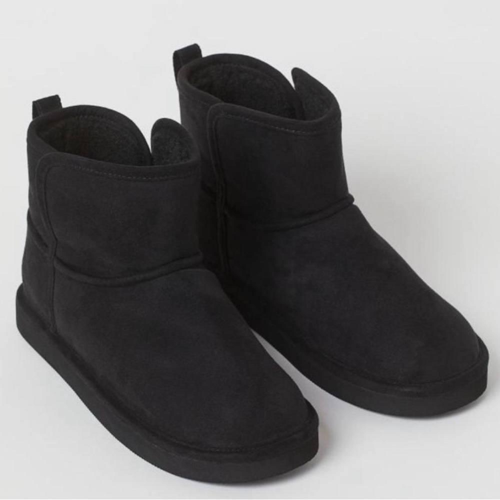Ugg Style Boots | US 6